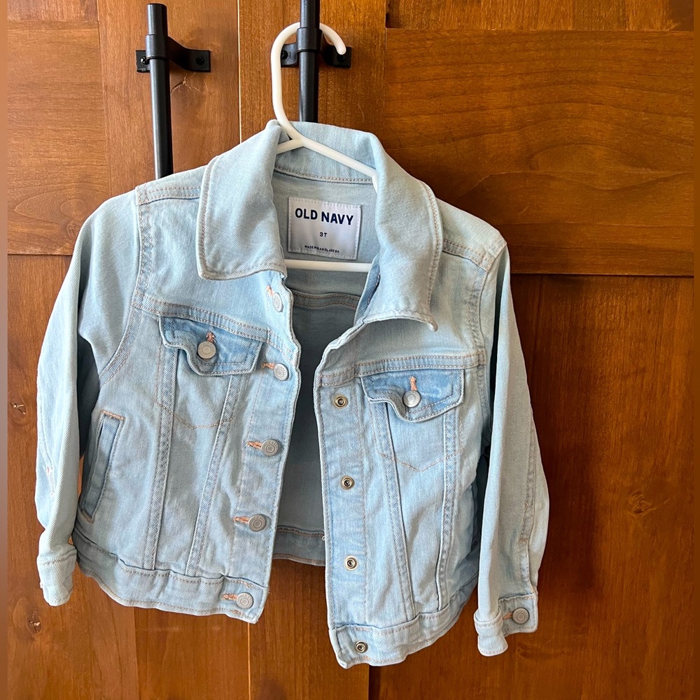 Toddler Old Navy jean jacket.